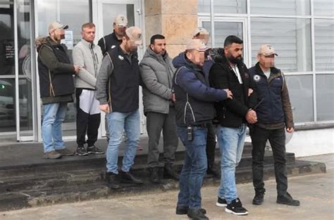 K­a­y­s­e­r­i­’­d­e­ ­D­E­A­Ş­ ­ü­y­e­s­i­ ­3­ ­k­i­ş­i­ ­y­a­k­a­l­a­n­d­ı­ ­-­ ­S­o­n­ ­D­a­k­i­k­a­ ­H­a­b­e­r­l­e­r­